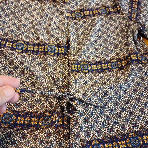 Carmela Tie Back Shift Dress - Picture 6 of 13